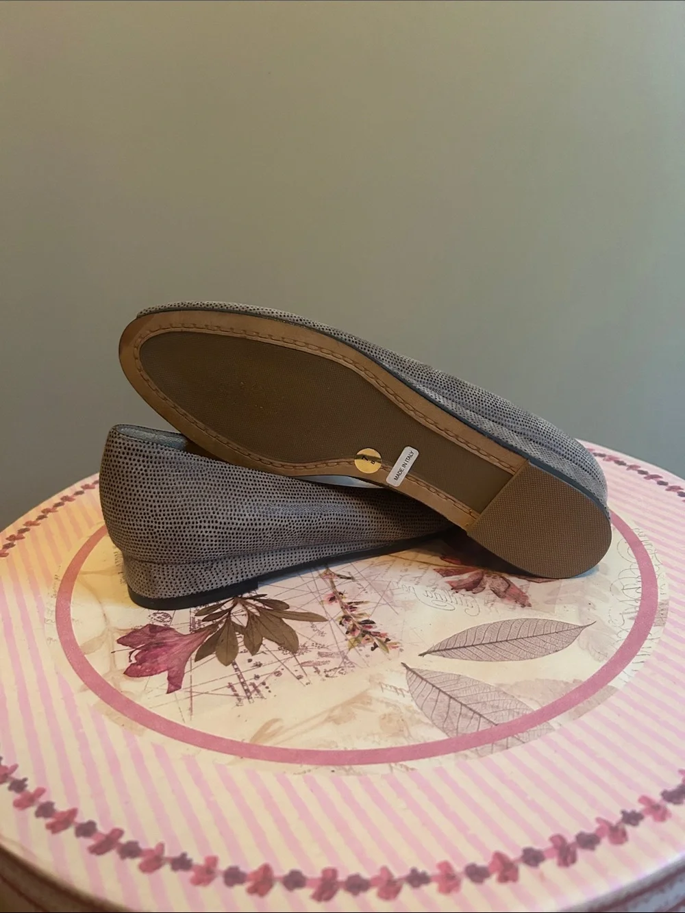 NEW Brunomagli Flats Hand Made in Italy Size 7